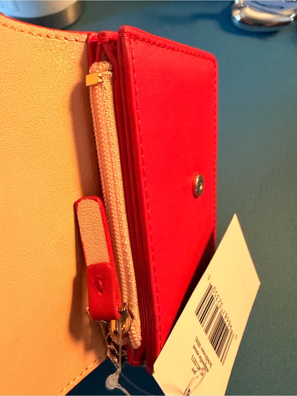 kate spade Red Scallop Trim Card Case with Key Ring - Picture 5 of 8
